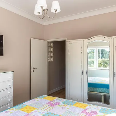 Casa Rosas By Mp ヴィラ・ノヴァ・デ・ガイア